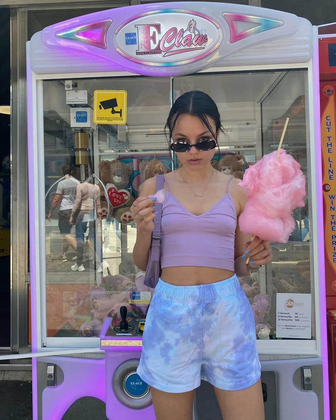 Subduedさんのインスタグラム写真 - (SubduedInstagram)「Which outfit do you prefer ? Left or right ? #subdued #subduedgirls @miahunold @sarasqueendom」7月30日 20時23分 - subdued