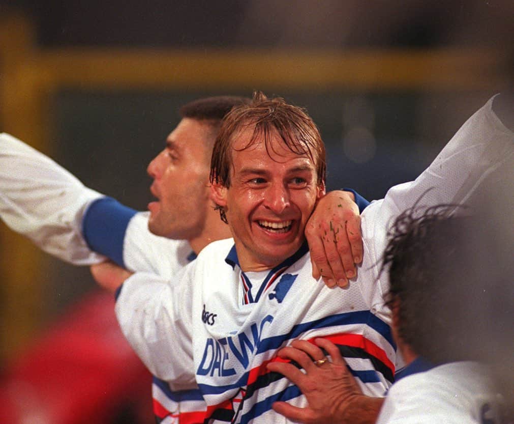 UCサンプドリアさんのインスタグラム写真 - (UCサンプドリアInstagram)「Buon compleanno, Jürgen #Klinsmann. 🎂5️⃣6️⃣🎉」7月30日 20時39分 - sampdoria
