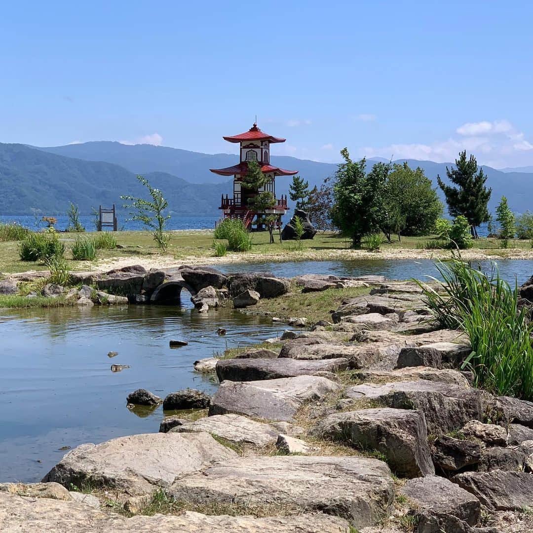 クリストフ・ルメールさんのインスタグラム写真 - (クリストフ・ルメールInstagram)「Have a break ! Have a trip to Toya Lake !! #relaxing #nature#toyalake #beautifulworld#jra#ルメール #japan#ukimido」7月30日 12時59分 - christophelemaire_officiel