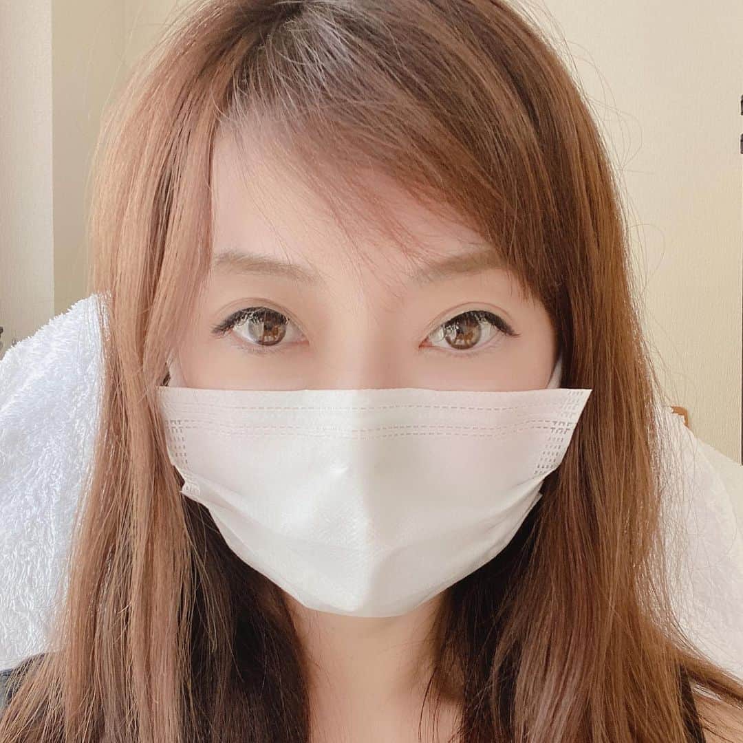 高村凛のインスタグラム：「レクラさんに、マツエク付けに行ってきたよ💕 @leclat_eyelash   今回はミンクでdollのデザインに してもらったよ💕  160本も付けたの初めて😆  ぱっちりしたので、夏はマスクも暑いし、ノーメイクで過ごしたいと思います😂😂😂  #エクラ #まつ毛エクステ #青葉台 #leclat #leclat_eyelash」