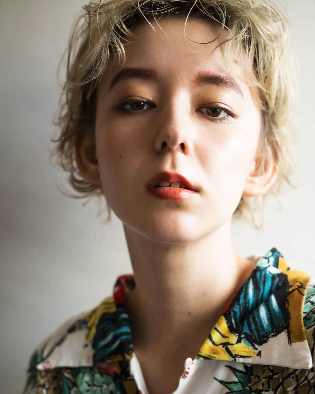 のインスタグラム：「. 淡いラメでヌーディーな感じ◎ hairmake @horikengram  #myhairdesign#かわいいをすぐそばで#岡崎市美容室」