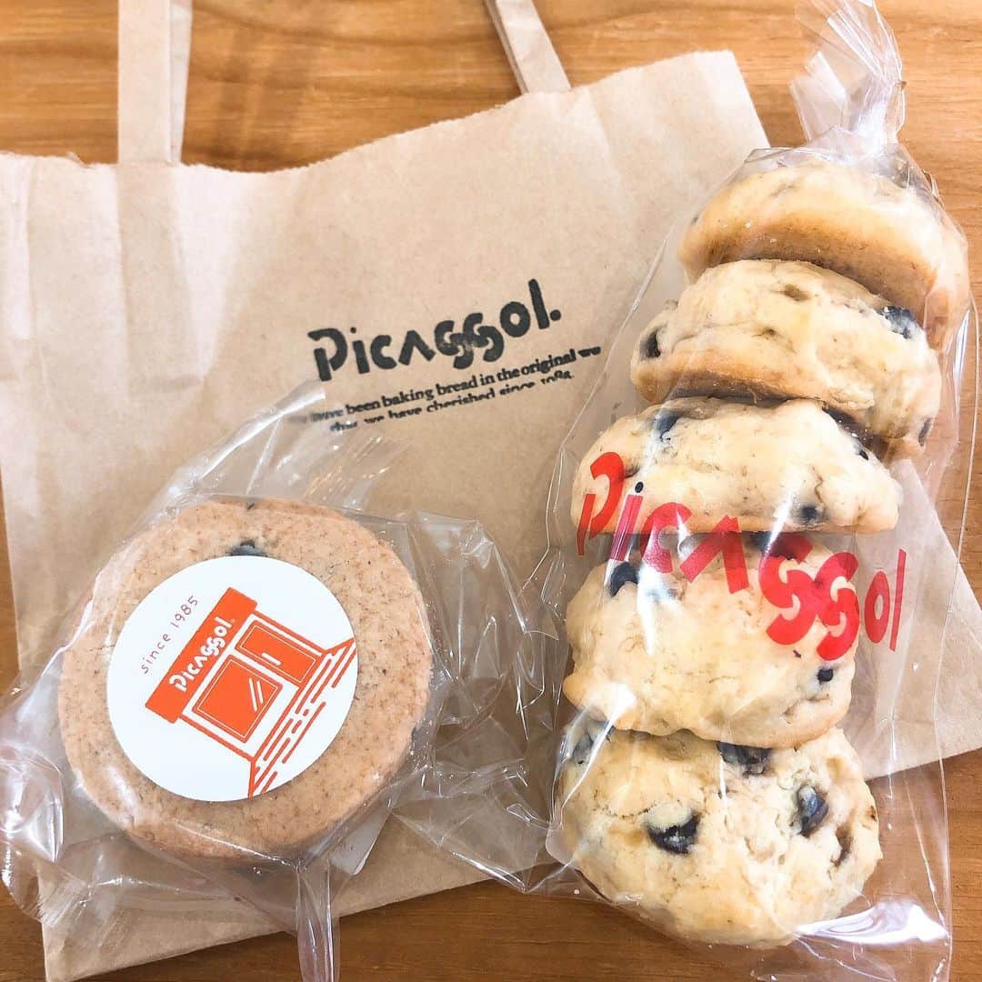 のインスタグラム：「ごぶさた🤍🥴  #休憩#sweets #picassol」