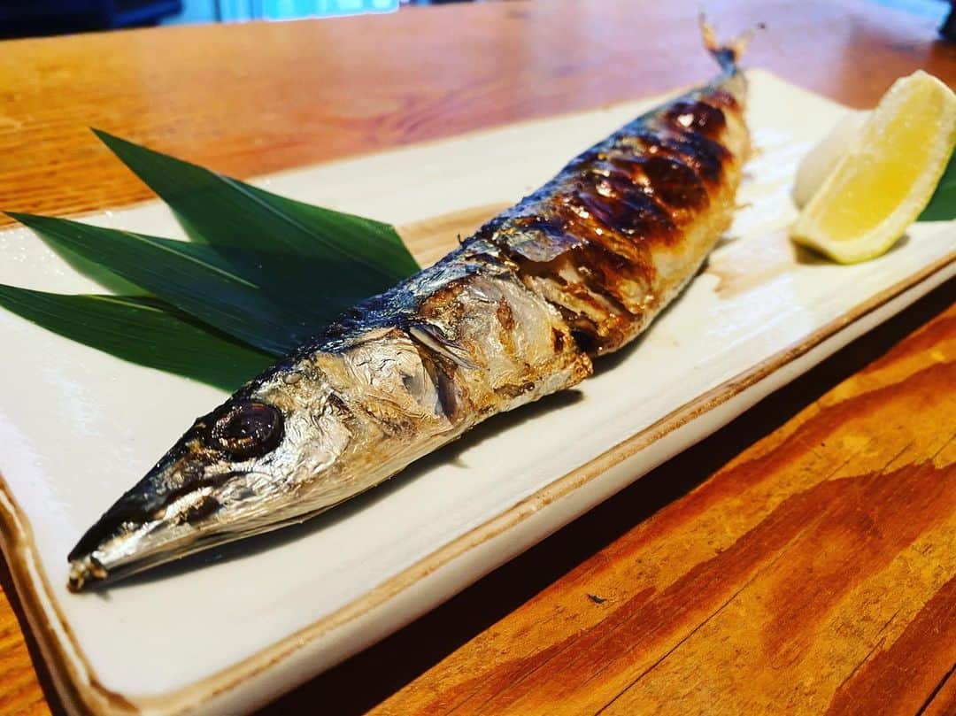 のインスタグラム：「【NEW!!】 女川の美味しい秋刀魚が入荷します！ 近日ランチで「秋刀魚の塩焼き定食」¥780-🐟 スタートしますので、お楽しみに！  #魚金 #uokin #秋刀魚 #秋刀魚の塩焼き #定食 #ランチ #女川 #焼魚 #ランチ難民を救え #グルメ部 #豊洲」