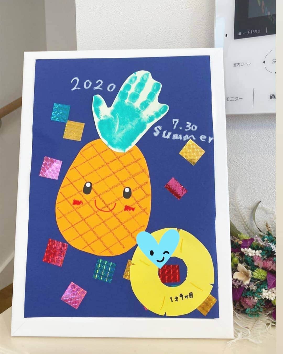 本多真弓さんのインスタグラム写真 - (本多真弓Instagram)「な、な、なんてかわいい🍍手形🍍でしょうかーーー！！！泣 . . . #保育サロン #コスギビーンズ 　 #1才9ヵ月 #1y9m  #水遊び  #手形 #パイナップル手形 #夏の思い出 #子育て」7月30日 14時56分 - mayumi_h_i