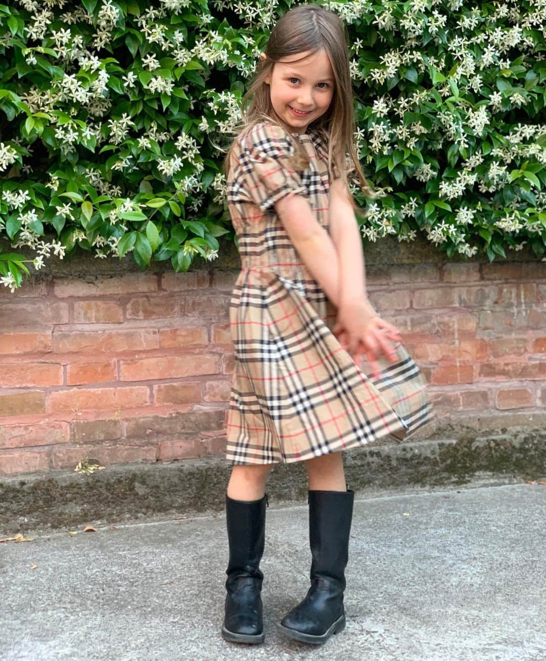 のインスタグラム：「Da 5 anni sei il mio primo pensiero appena sveglio la mattina e l’ultimo prima di chiudere gli occhi la sera, mi rendi ogni giorno sempre più orgoglioso! TI AMO TANTO AMORE MIO! BUON COMPLEANNO +5」