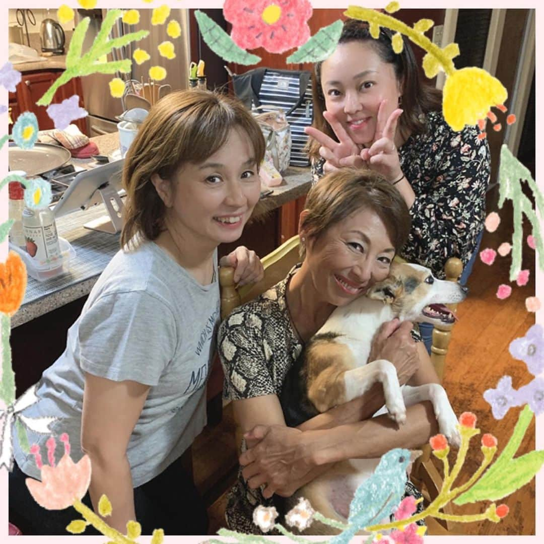 美城れんのインスタグラム：「お気に入りの写真を…😊 ハワイ島に住む宝塚OG上級生のお2人🤗✨ 本当に色々とお世話になってます！ 今、私は帰れない状況にありますが、ハワイ島での生活の時には、本当に沢山沢山お世話になってます‼️ 早く会いたーい！😆 海外生活の大先輩！宝塚の先輩！ 宝塚の繋がりの深さに感謝😌🙏✨ 今日も、全ての事に感謝…😌🙏✨ mahalo🌈」