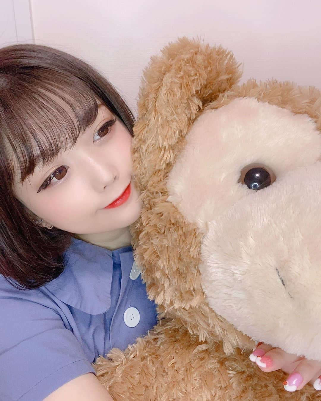 小山ひなさんのインスタグラム写真 - (小山ひなInstagram)「だっこ」7月30日 15時58分 - hina__kmyd