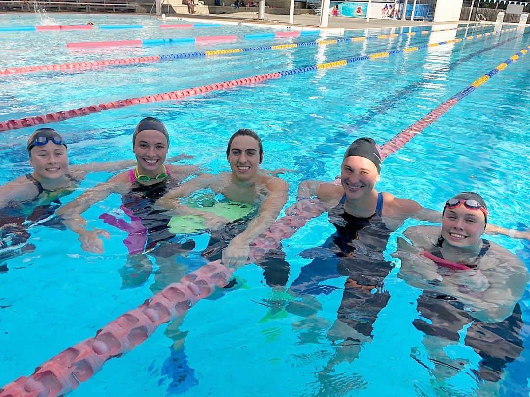 マデリン・グローヴスのインスタグラム：「The squad just absolutely crushing it.   It’s a privilege to be training outdoors in sunny Brisbane during this pandemic and we are not wasting our time 💁🏼‍♀️☀️💫💎」