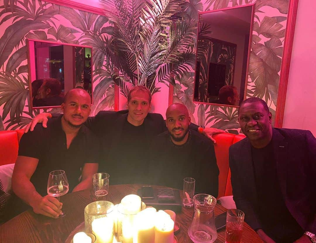 ファビアン・デルフさんのインスタグラム写真 - (ファビアン・デルフInstagram)「Reminiscing, great catch up with my big brother @theemileheskey @stanpetrov19 @ga11official ✊🏾」7月30日 16時36分 - fabian_delph