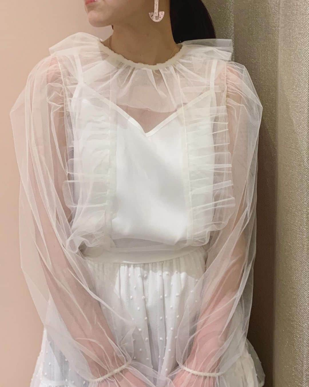 HONEY MI HONEY OFFICIALさんのインスタグラム写真 - (HONEY MI HONEY OFFICIALInstagram)「round collar tulle blouse🥀 wh.pk.be freesize  @honeymihoney_official @honeymihoney_style  #HONEYMIHONEY #表参道 #原宿 #大阪 #南堀江 #时尚 #我的最愛 #ハニーミーハニー #tokyo #osaka #outfit #fashion」7月30日 16時50分 - honeymihoney_official