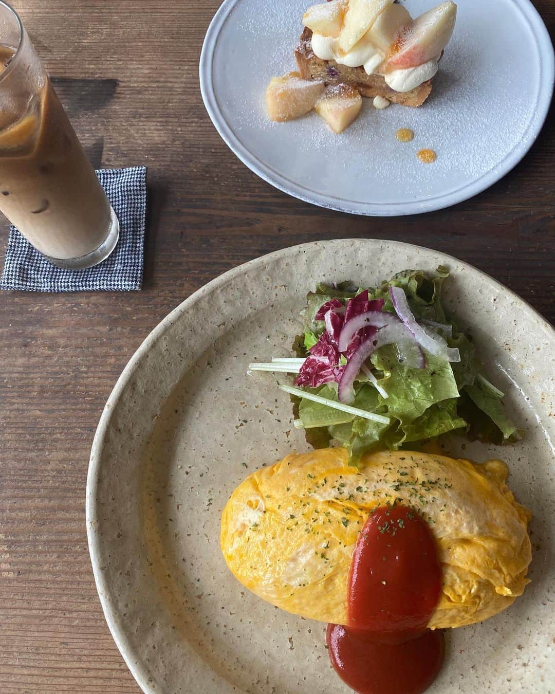 岡田ロビン翔子のグルメインスタ