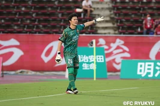 田口潤人のインスタグラム：「Jリーグが再開してから約1ヶ月、 連戦が続き1ヶ月が本当にあっという間に感じます。  8月に入ってからは5連戦も入ってきて、 よりチームとしてのタフさ、 1選手としてのタフさが求められます。  どんな状況どんな立場であろうと チームの力になれるように、 タフなシーズンを戦い抜きたいと思います！  #fc琉球  #琉球 #fcryukyu  #ryukyu #沖縄 #okinawa #jリーグ」
