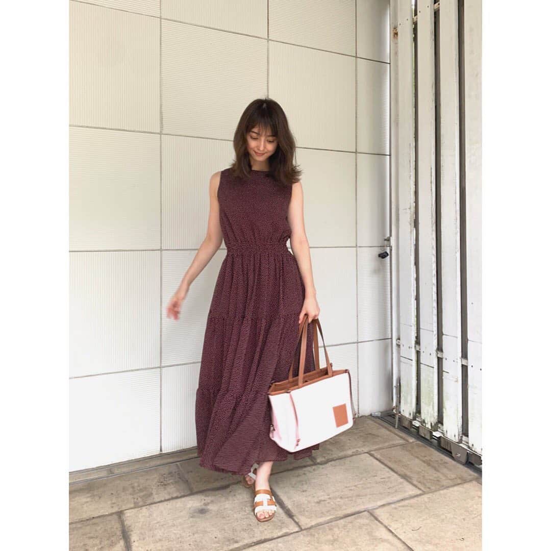 佐々木希さんのインスタグラム写真 - (佐々木希Instagram)「bag#LOEWE sandal#HERMES one-piece#iNtimite  #のぞみの私服」7月30日 18時12分 - nozomisasaki_official