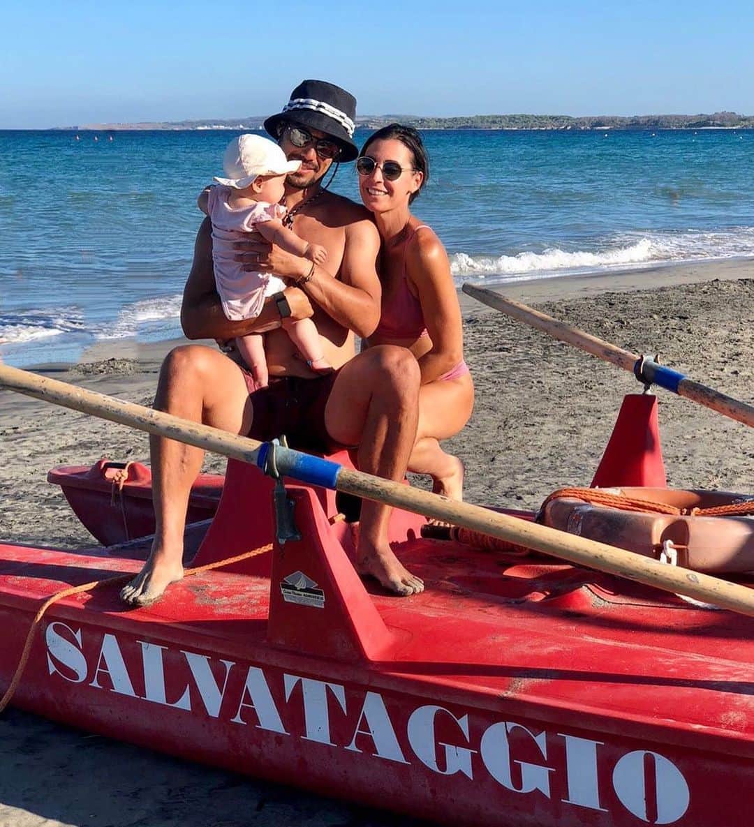 ファビオ・フォニーニのインスタグラム：「With my Girls!! ❤️❤️」