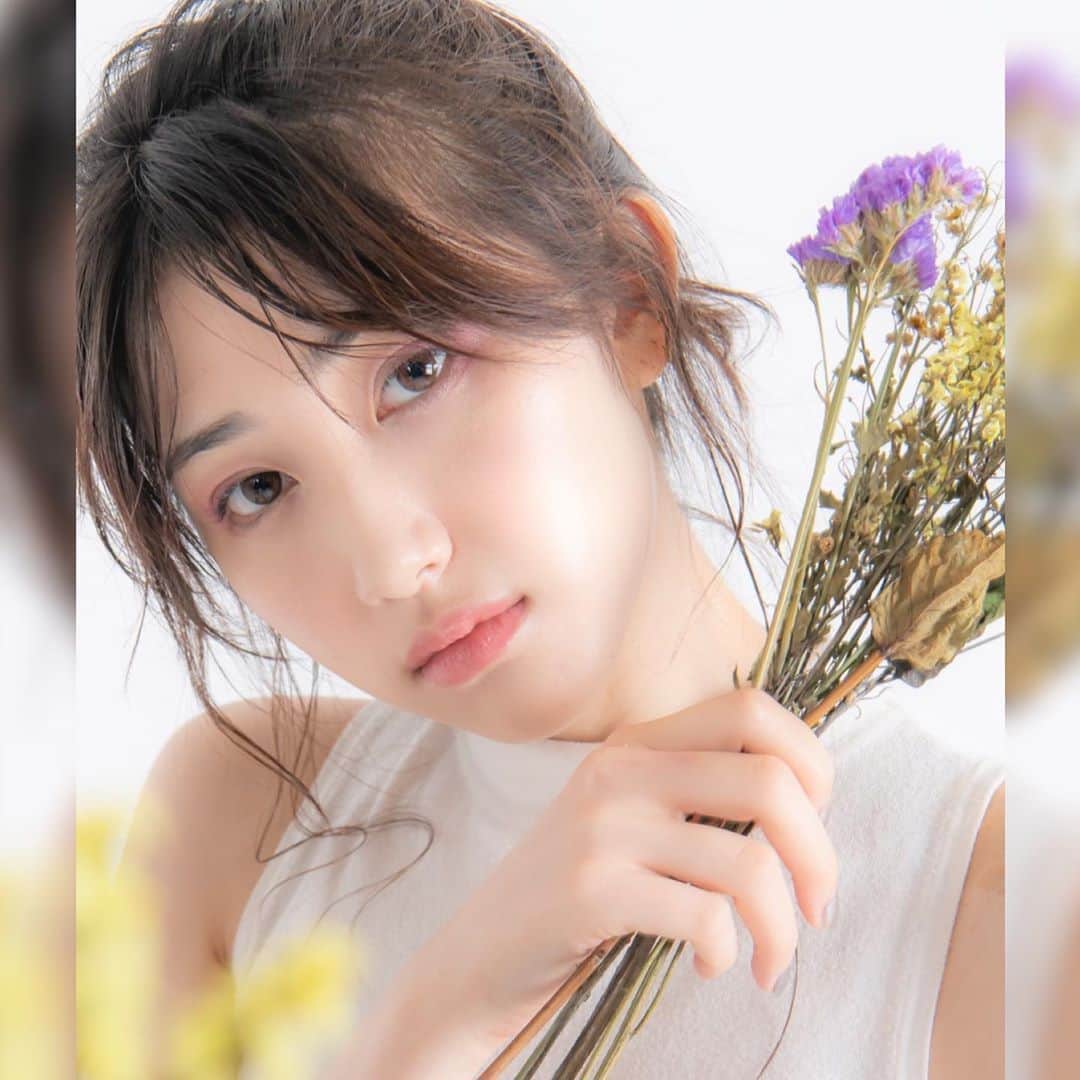 黒田瑞貴のインスタグラム：「ヌーディな感じ🌷  📷　@fukumitadaishi  💄　@_chapanese_   #撮影　#shooting #japanesegirl #ヘアアレンジ #ヘアースタイル #メイク　#makeup」