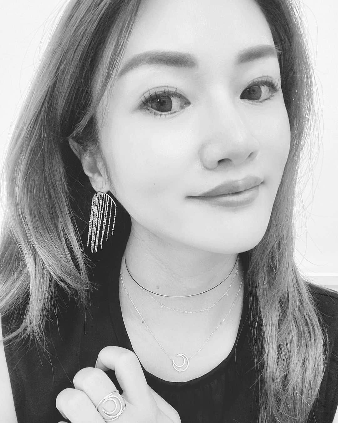 のインスタグラム：「#challengeaccepted  Thank you for the nomination @chihiro_suda_inc @official.seira @reikamarianna @fumilee ❤️  #womenempoweringwomen  #womensupportingwomen」
