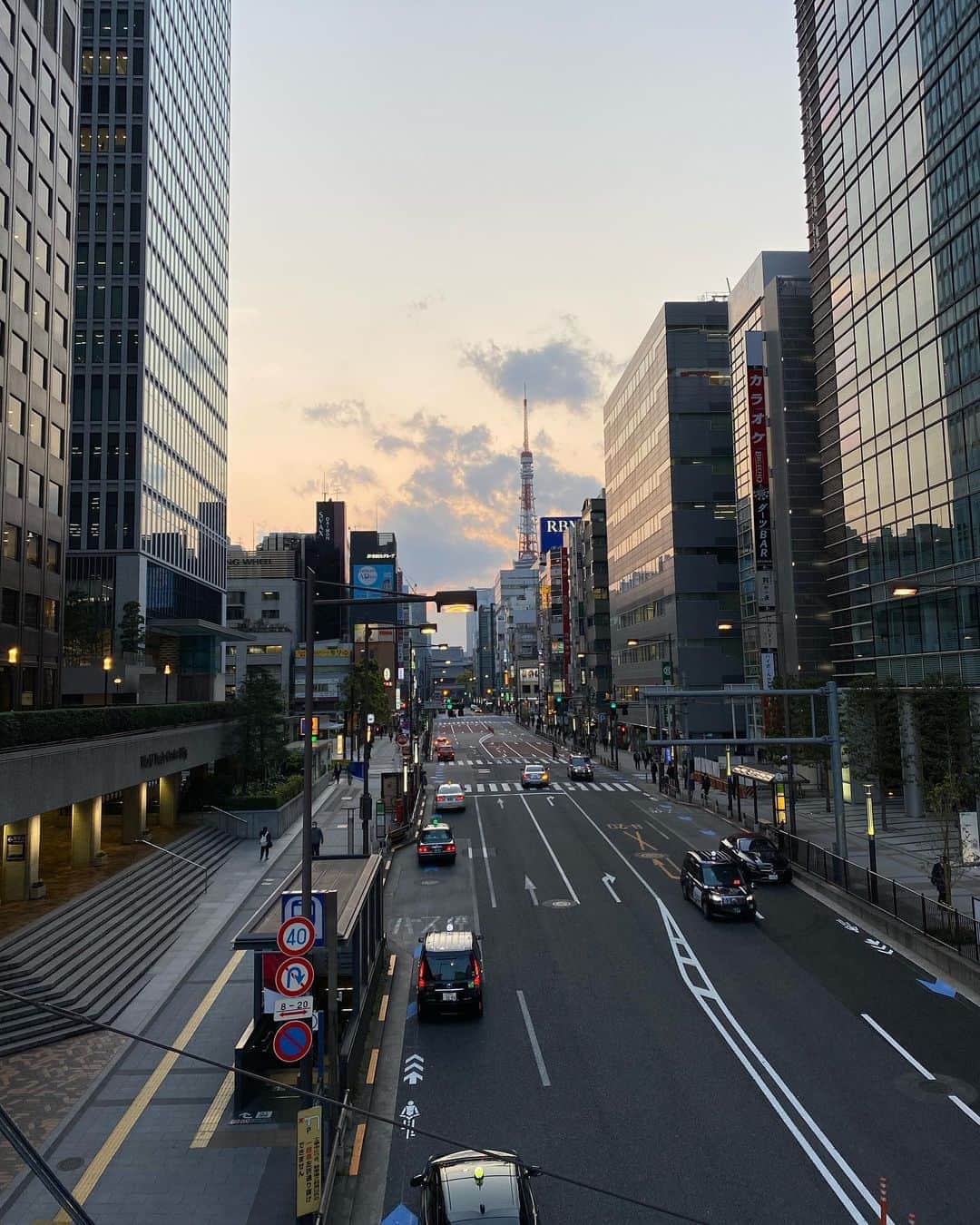 のインスタグラム：「＊ 今週もありがとうございました！  感染拡大防止のため、 来週からサキドリの担当が再び隔週になります。 私はまた再来週よろしくお願いします！ ＊ 写真はいつかの浜松町🗼✨ ＊ #文化放送 #中継 #リポーター #浜松町 #東京タワー  #🗼 #tokyotower」