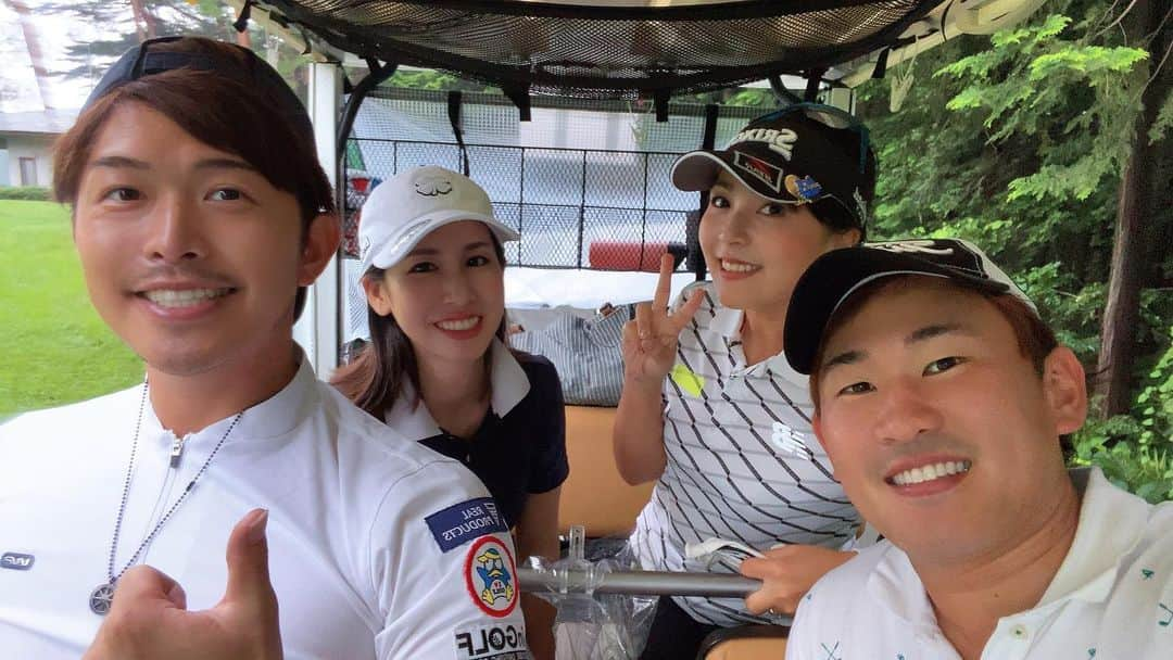 青木瀬令奈さんのインスタグラム写真 - (青木瀬令奈Instagram)「連投失礼します🙇‍♀️ ⛳️ 昨日は同期プロの桒原えりかちゃんと後輩プロの鈴木理央くんが白水に来てくれました⛳️🌸 #白水ゴルフ倶楽部  理央はMAGICというクラブチームに高校の3年間所属して練習していた時の後輩で、当時は毎週のように鳴沢、富士桜、静、宍戸をラウンドさせて頂いておりました⛳️ そんな切磋琢磨してきた後輩が無事にプロになってくれて、こうして頼ってきてくれて、私自身とても嬉しいです☺️🌸 気遣いの出来る素敵な男子プロになってくれて、親目線ですが「立派になって、、、😭」という感じでした☺️🌟 これからが本当に楽しみです😊🌸 #鈴木理央　 @riosuzuki1996  ⛳️ そして、えりかちゃんとは私が小学生のときからの仲で、気心が知れてて感覚の話が通じる数少ない友達☺️💓笑 パターのあーだこーだをほぼ全部汲み取ってくれて久しぶりに会えて嬉しかった〜😆🌟 またお会いしましょう💓 #桒原えりか　ちゃん #愛する同期　 #83期生  @erika._.k89  #loveandthanks  #感謝」7月30日 19時18分 - serenaaoki_official