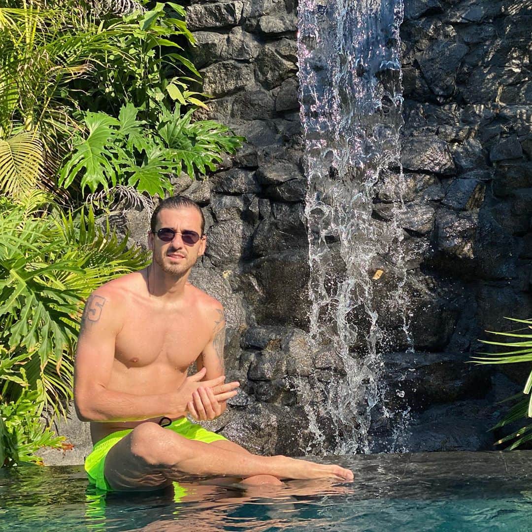 ジャウメ・ドメネクさんのインスタグラム写真 - (ジャウメ・ドメネクInstagram)「#vida 🙏🔋」7月31日 5時05分 - jaudomenech