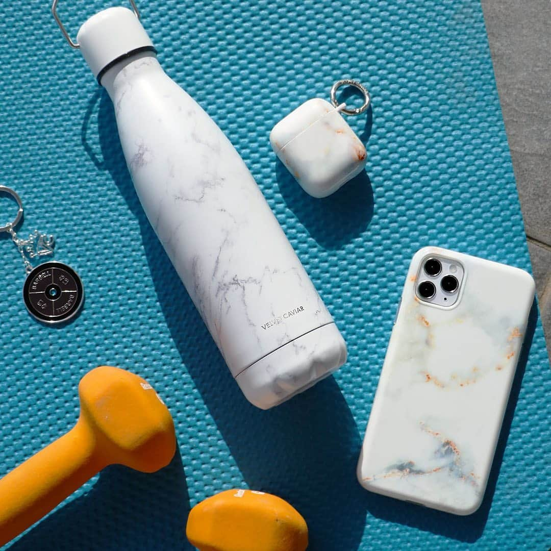 VELVETCAVIARさんのインスタグラム写真 - (VELVETCAVIARInstagram)「What’s not to LOVE about our new Water Bottle launch? 6 designs inspired by our bestsellers. Swipe through >> and let us know your favorites! 💧#velvetcaviar」7月31日 5時59分 - velvetcaviar