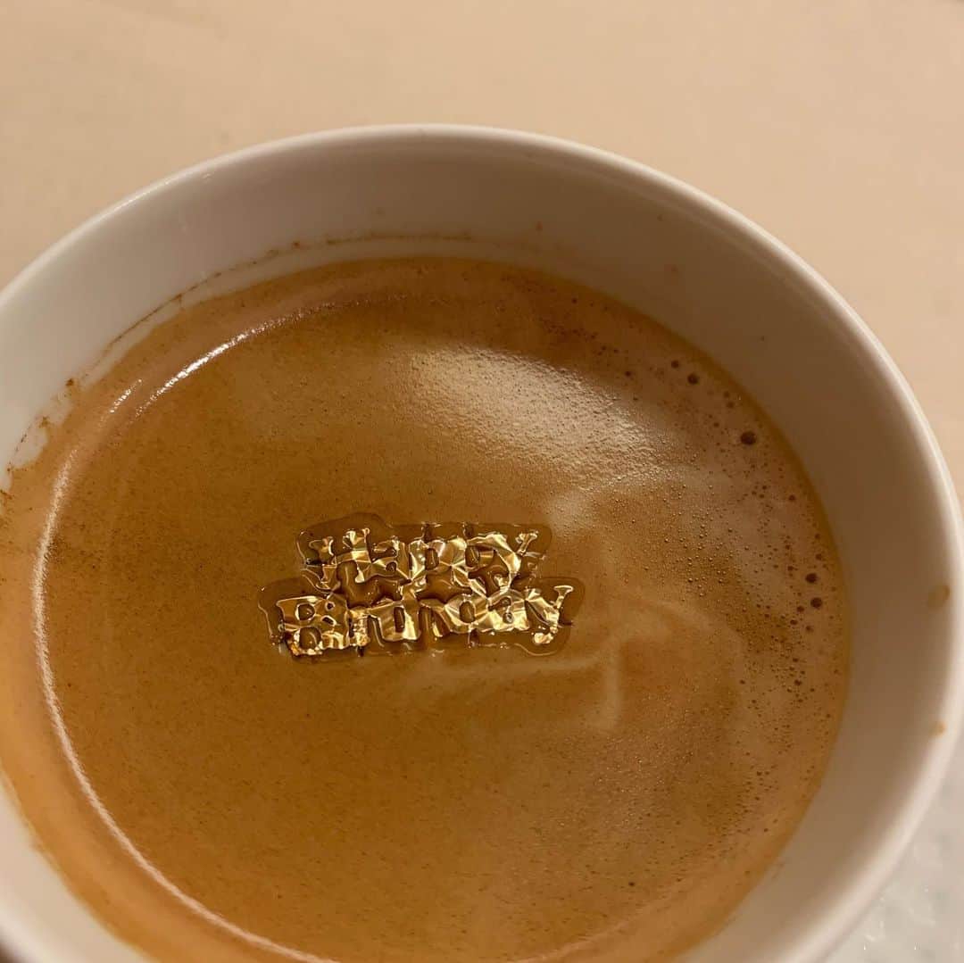 のインスタグラム：「2020年7月29日 35歳になりました！ 時間が過ぎていくのがどんどん早くなってきてるような気がしてるけど1日、1日を大切に日々成長できるように頑張ります！ #ベガルタ仙台 #35歳まだまだ頑張るぞ！ #子供の成長を感じるこの頃 #コーヒーにhappy birthdayは痺れた #ケーキもクオリティー凄い #インスタもっと更新するぞ！笑」