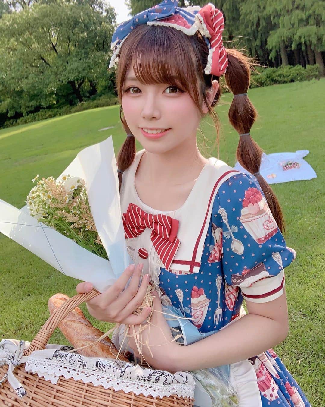 Liyuu（リーユウ）さんのインスタグラム写真 - (Liyuu（リーユウ）Instagram)「野餐！！！！！🥐🥖」7月30日 21時39分 - koi_liyuu