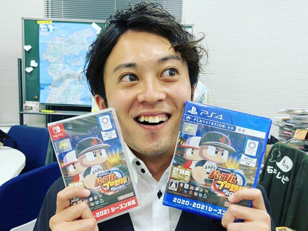 のインスタグラム：「⚾🎮 今日のイイダスポーツは大人気野球ゲーム 実況パワフルプロ野球を取り上げました🎮 ･ ･ 各球団のルーキーたちが既にいる中で奥川投手に注目⚾ ･ ･ プロデューサーの森さんにもお話伺いました☺ たまたまですが石川県出身の森さん😆 去年の夏の甲子園、星稜の快進撃などは ウキウキしていたそうです📣 ･ ･ 選手たちの能力値の付け方や奥川投手の能力について 裏話もたくさん聞けてパワプロ好きとしては嬉しい限りでした‼ ･ ･ 引き続きパワプロ2020を楽しみます😌 コナミさん、森さんご協力ありがとうございました✨  #石川テレビ #石川さん #livenewsit #イイダスポーツ #ゲーム #game #🎮 #コナミ #KONAMI #実況パワフルプロ野球 #eスポーツ #eベースボール #実況パワフルプロ野球2020 #パワプロ #アナウンサー #飯田嘉太 #野球しようよ #サクセスが大好き #ゲーム好きな人と繋がりたい」