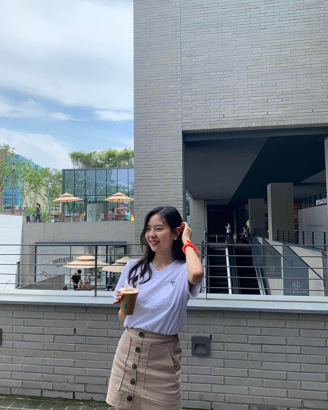 キム・ナヒョンさんのインスタグラム写真 - (キム・ナヒョンInstagram)「#bluebottlecoffee 💙🥤」7月30日 21時48分 - k.nahyun