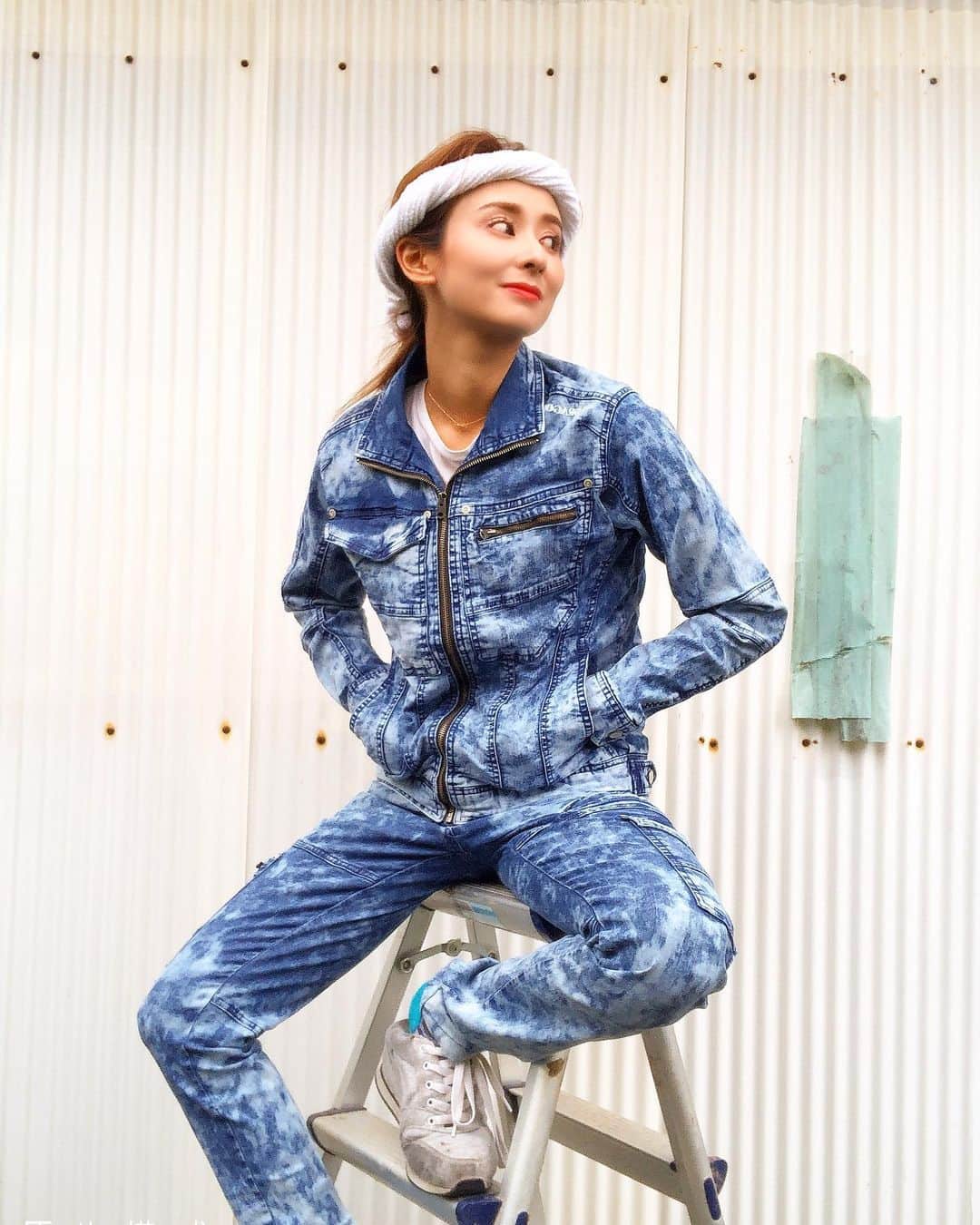 のインスタグラム：「専属モデルやらせてもらってるトラックスピリッツのモニターであたったよ🤭 さっそく着てみたら家族や仲間にも好評♡ 生地やわらかいし最高😋  #PR #zdragon」