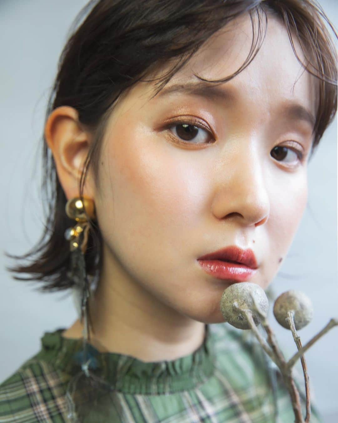 のインスタグラム：「. hairmake @saori_naka_ochi_da  このアクセサリー可愛かったな。 @fumie_tanaka_lab  沙織さんは自分の好き←ってやつが自分で分かってるね👏🏻👏🏻 #かわいいをすぐそばで #岡崎市美容室#myhairdesign」
