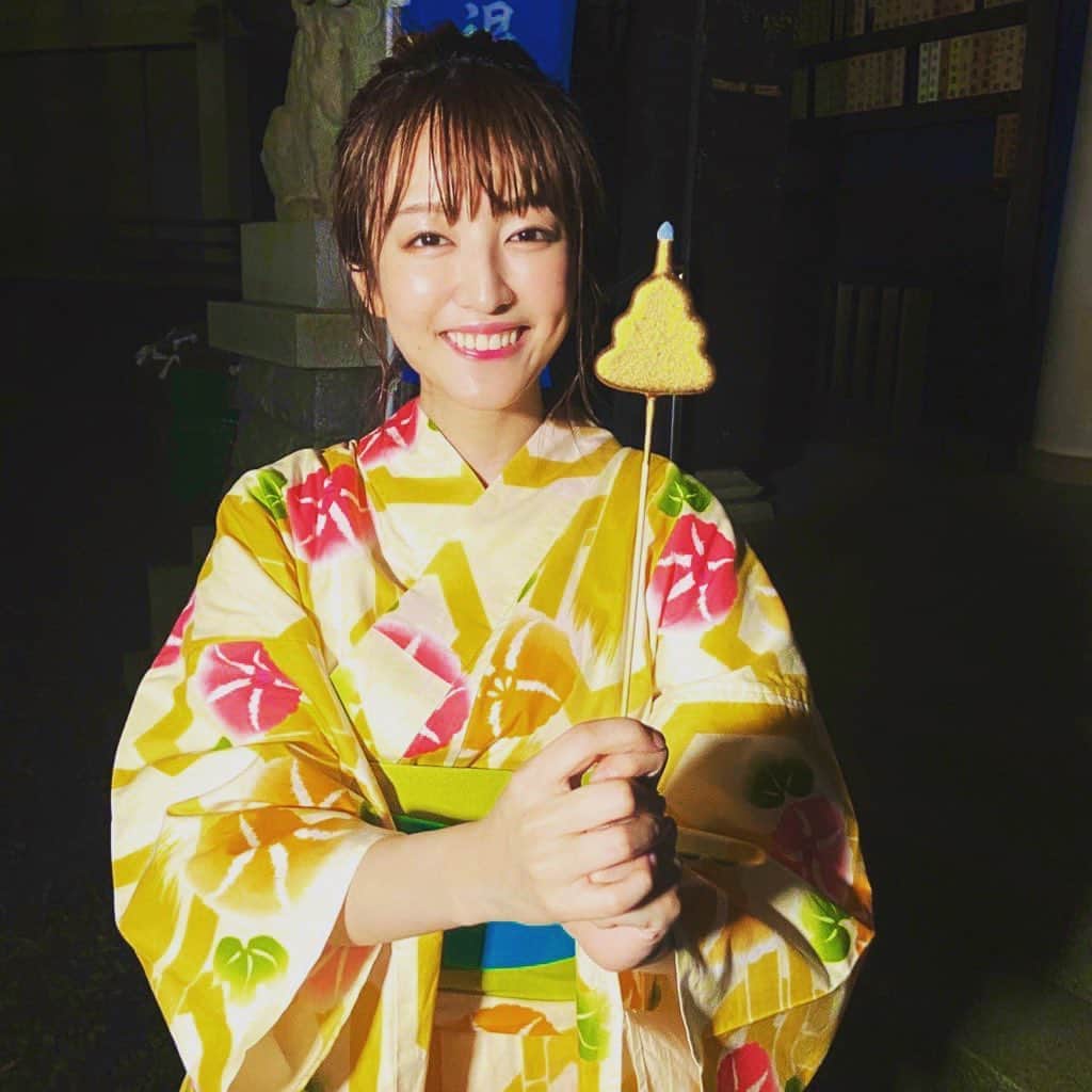 日本テレビ「ヒルナンデス！」さんのインスタグラム写真 - (日本テレビ「ヒルナンデス！」Instagram)「先週の「超限定マーケティング」見事優勝したのは木曜日でした🥇  今日の放送で木曜の皆さんには、ちょっと変わった花火をプレゼント🎇 そのVTRで滝アナが着てたのは、実はヒルナンデスカラーの浴衣でした👘 花火紹介の撮影とは言え、テンションが上がっていた滝アナでした😃 (C)日本テレビ  #ヒルナンデス  #滝菜月  #花火  #浴衣デート のイメージ」7月30日 22時30分 - hirunandesu_ntv_official