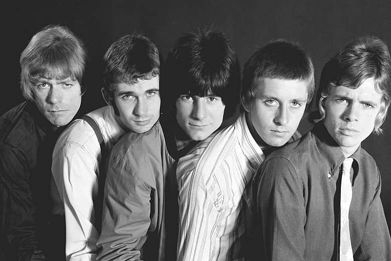 ロン・ウッドさんのインスタグラム写真 - (ロン・ウッドInstagram)「Throwback Thursday! Ronnie and his bandmates in The Birds, circa 1966. What's your favourite song by the band? 🎸」7月30日 22時39分 - ronniewood