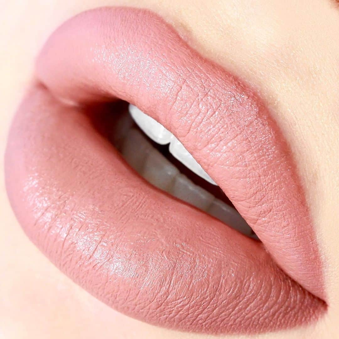メイクアップアートコスメティックスさんのインスタグラム写真 - (メイクアップアートコスメティックスInstagram)「Lips that are always ready for their close-up. @megbaldini wears Matte Lipstick in Honeylove #MACLovesLips」7月30日 23時00分 - maccosmetics
