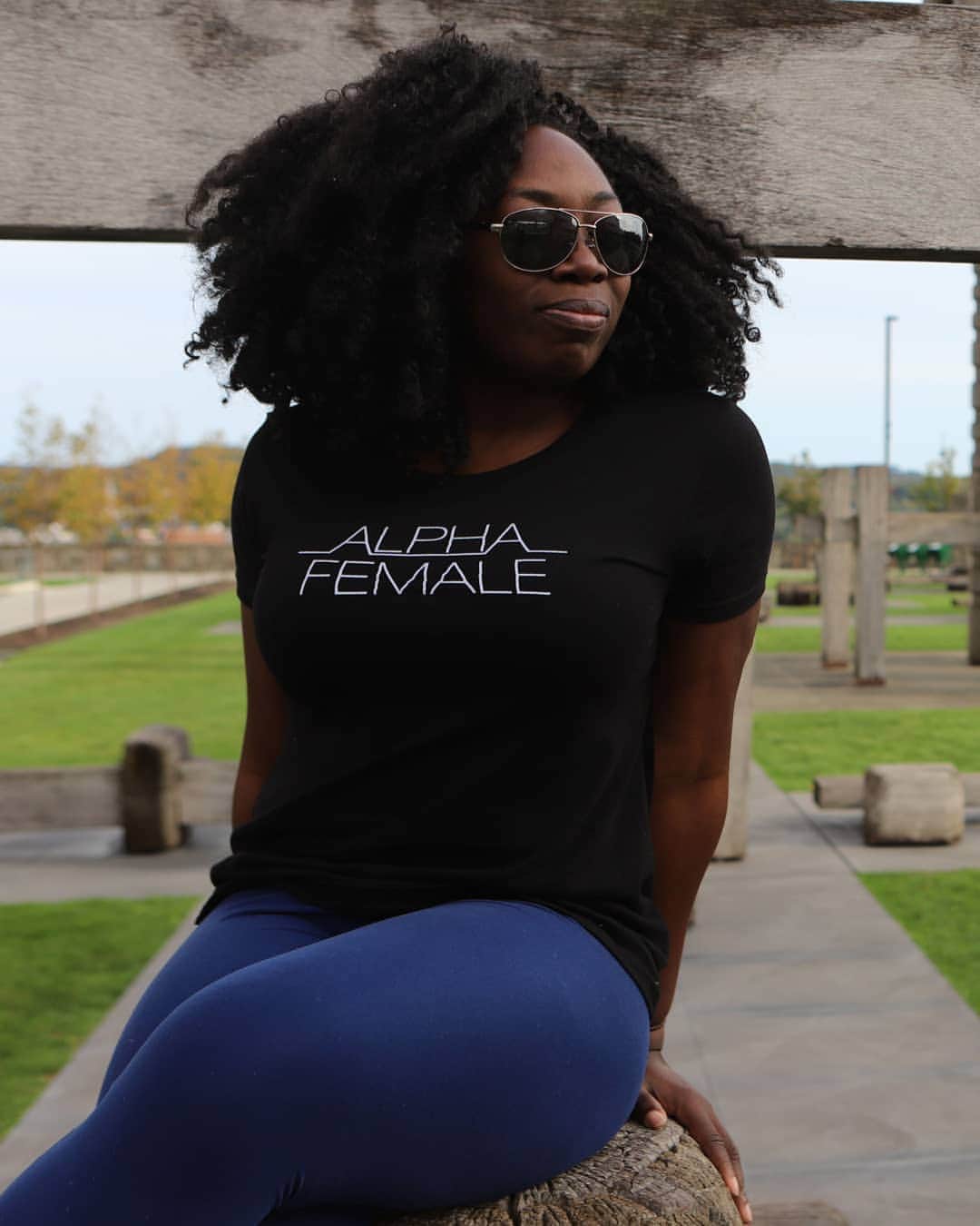 ブルックリンインダストリーズのインスタグラム：「Our Alpha Female T-shirt ahead of the new world order. #brooklynindustries #alphafemale #liveworkcreate」