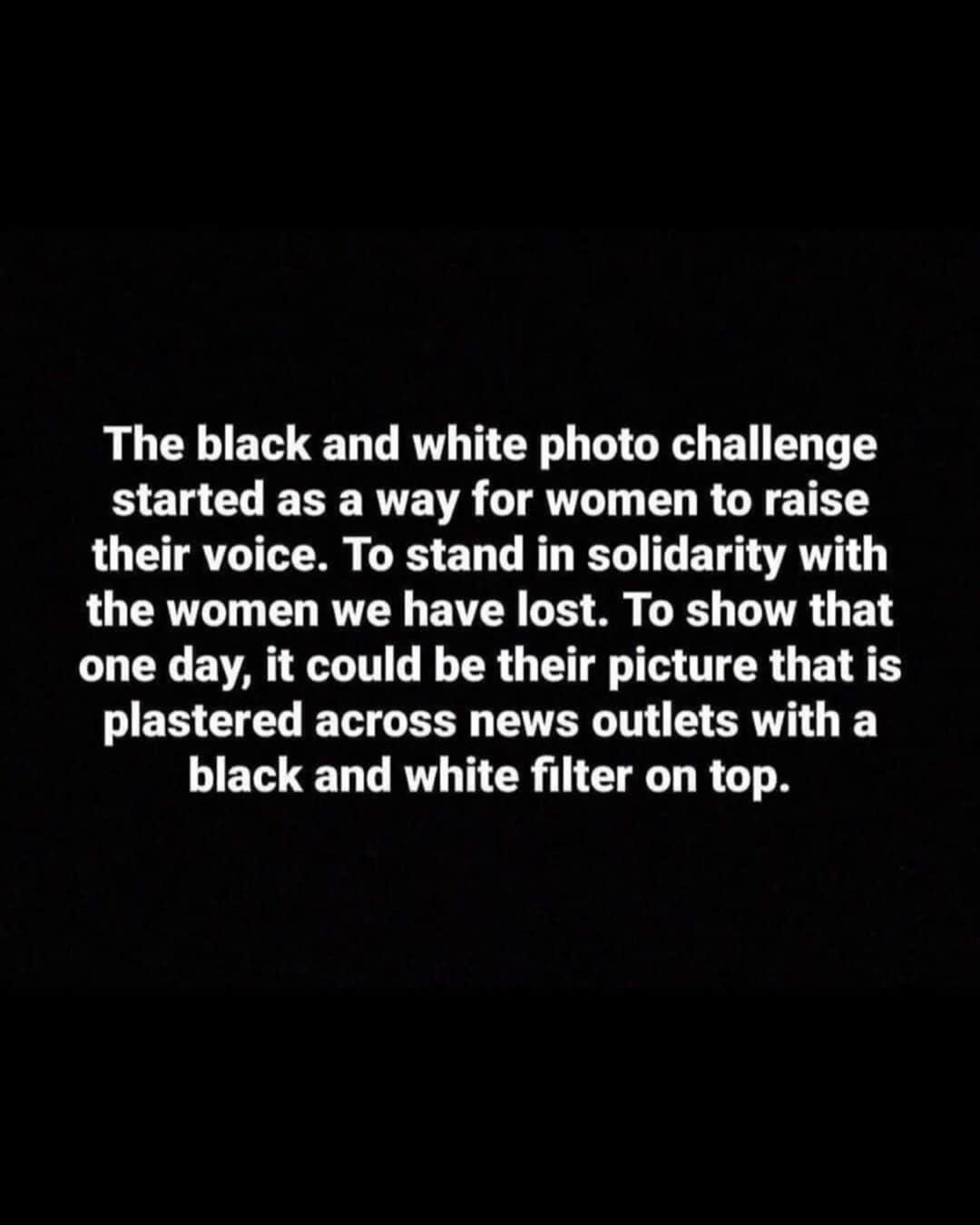 シンディ・ブルーナさんのインスタグラム写真 - (シンディ・ブルーナInstagram)「🖤 let’s stand together to end violence against women 🖤 #challengeaccepted #empoweringwomen #solidariteFemmes #SafeHorizon #3919」7月30日 22時58分 - cindybruna