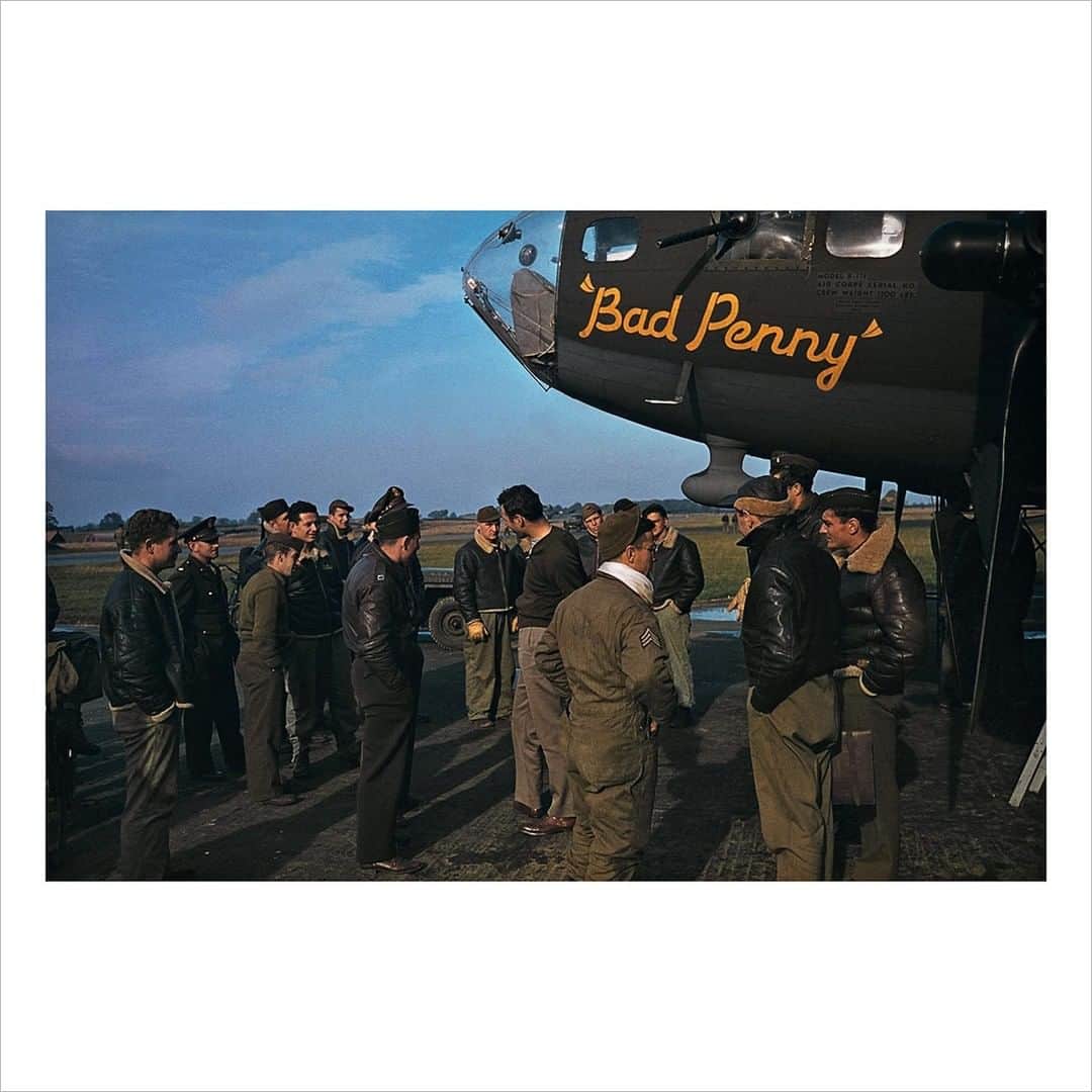 Magnum Photosさんのインスタグラム写真 - (Magnum PhotosInstagram)「"To cover a war you must hate somebody or love somebody; you must have a position or you cannot stand what goes on.” - Robert Capa⁠ .⁠ Solidarity, the July Magnum Square Print Sale, in support of the @naacp and in collaboration with @voguemagazine, is live until Sunday.⁠ .⁠ Build your photography collection with this unique opportunity to purchase signed or estate-stamped prints by over 100 of the world’s leading photographic artists for $100, with Magnum photographers and Vogue both donating 50% of their proceeds to National Association for the Advancement of Colored People (@naacp), the longest-running, and largest civil rights organization in the United States.⁠ .⁠ Link in bio to see the full selection.⁠ .⁠ PHOTO: American crewmen stand in front of a B-17 bomber: one of the first 300 to be brought overseas by the US Army Air Corps. The aircraft is being prepared to take off from a Royal Air Force base for a daylight bombing raid over occupied France. Great Britain. 1942.⁠ .⁠ © Robert Capa/@icp/#MagnumPhotos⁠ ⁠ #MAGNUMSQUARE #Solidarity #printsale」7月30日 23時01分 - magnumphotos