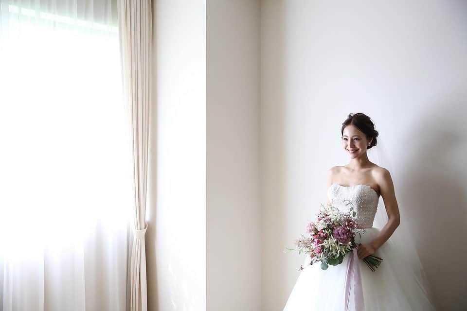 石川理咲子さんのインスタグラム写真 - (石川理咲子Instagram)「First wedding anniversary💐」7月30日 23時11分 - rsk_0315