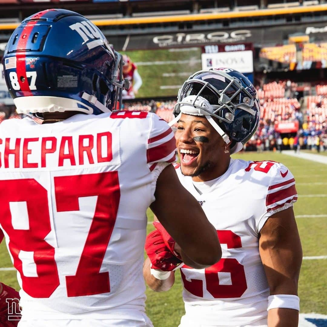 New York Giantsさんのインスタグラム写真 - (New York GiantsInstagram)「The two best friends anyone could have 😁#InternationalDayofFriendship」7月31日 0時00分 - nygiants