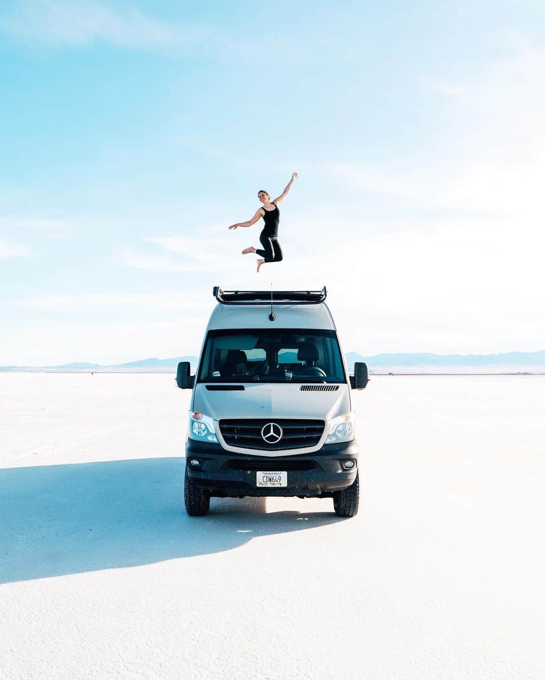 Alex Strohlさんのインスタグラム写真 - (Alex StrohlInstagram)「The VanLife review video is now live on YouTube! I think it’s pretty damn good. Link in profile.   For this photo I asked @andreadabene to “do something fun” on the roof of the van and she just jumped. I thought it was a nice throw back to IG/ travel blogging circa 2014.   Now go watch the Vanlife video 🤘」7月31日 0時32分 - alexstrohl