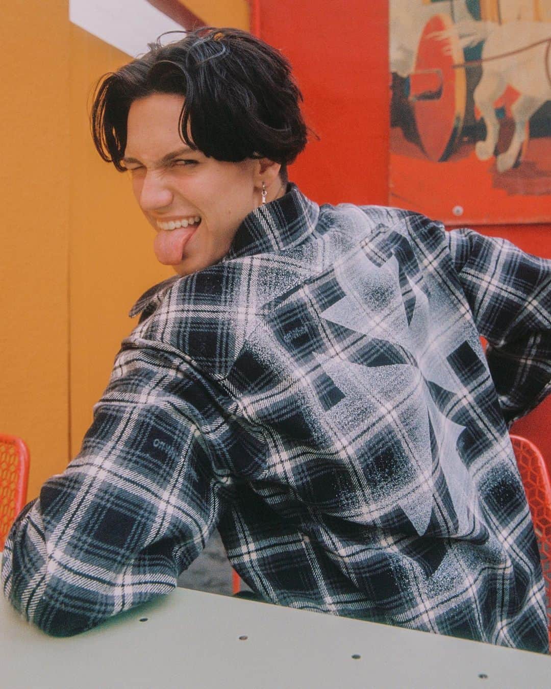のインスタグラム：「/ WHAT’S YOUR NAME? 🦋 • i’m bryant 😊👋」