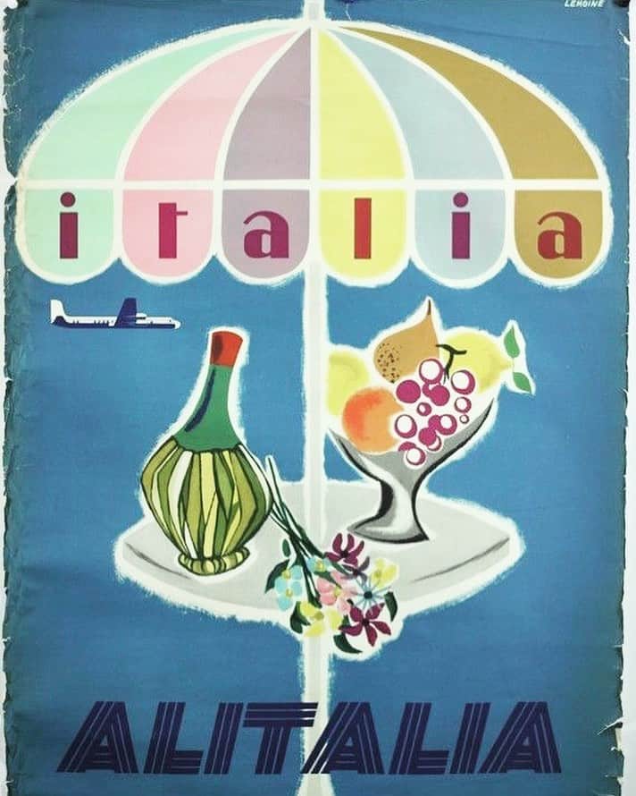 フラヴィア・ルチーニのインスタグラム：「My life in Italy 🇮🇹 la mia vita in Italia #italy #mylifeinitaly #italytravel 🍝 🚗🇮🇹⛱ 🍷」