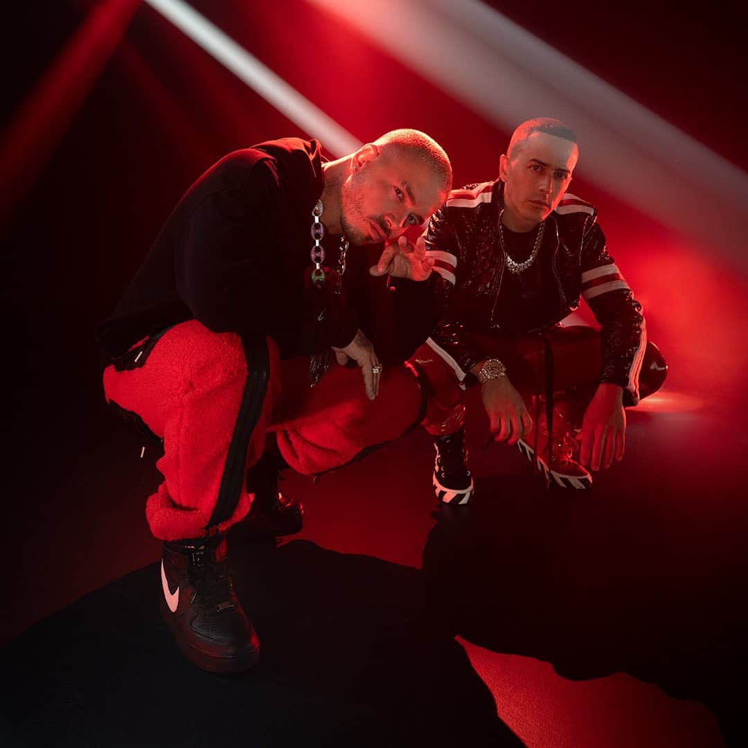 のインスタグラム：「#NoTeVayas @jbalvin . Esta Noche A Las 12:00amET Estreno」