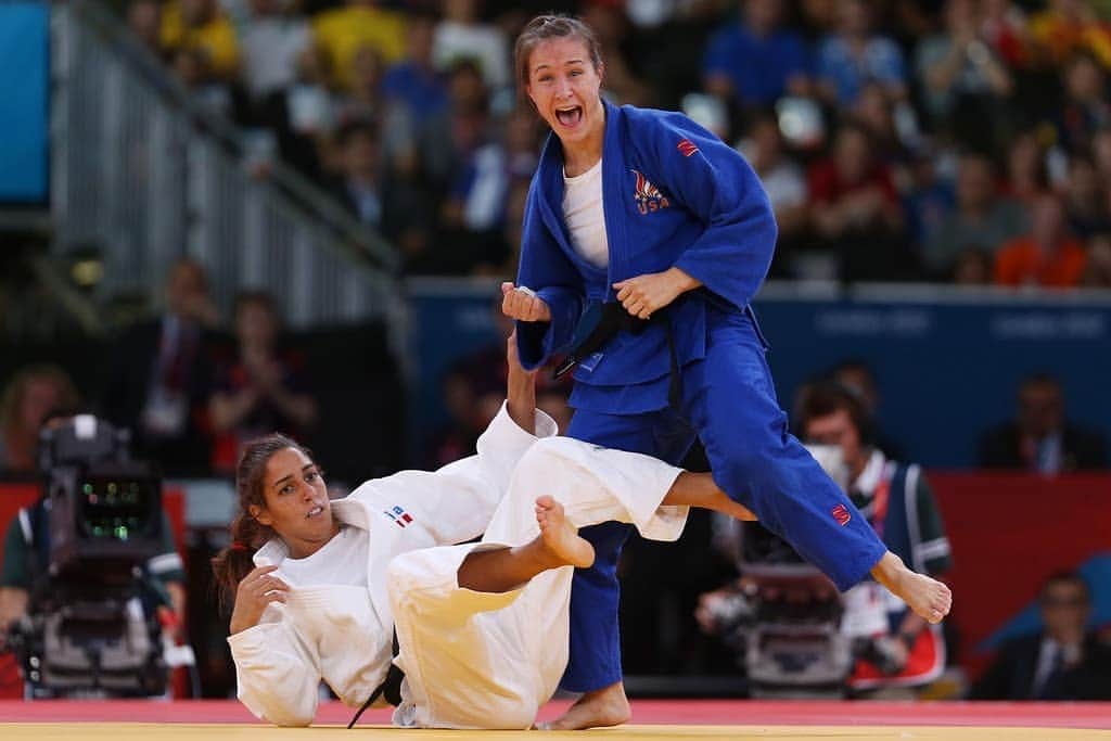 のインスタグラム：「A small selection of memories from this day in 2012. 🙏🇺🇲🎉 . #judo #olympics」