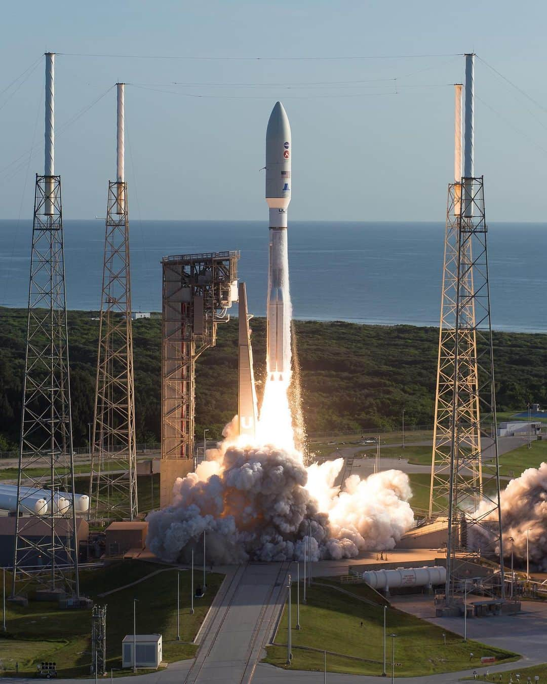 NASAさんのインスタグラム写真 - (NASAInstagram)「Next stop, Mars. 😎🚀 ⁣ At 7:50 a.m. EDT, our Perseverance rover and the Ingenuity Mars Helicopter lifted off from Cape Canaveral Air Force Station atop United Launch Alliance’s Atlas V 541 rocket. The duo are officially on their way for the seven-month journey to the Red Planet. The #CountdownToMars continues as we eagerly await landing on February 18, 2021. ⁣ ⁣ The Perseverance rover's astrobiology mission is to seek out signs of past microscopic life on Mars, explore the diverse geology of its landing site, Jezero Crater, and demonstrate key technologies that will help us prepare for future robotic and human exploration.⁣ ⁣ Credit: NASA/Joel Kowsky⁣ ⁣ #NASA #LetsGo #RocketLaunch #Mars #NextStop ⁣」7月31日 3時05分 - nasa