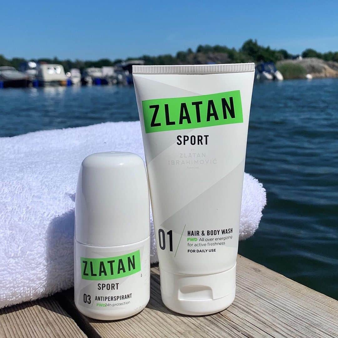 Zlatan Ibrahimović Parfumsのインスタグラム：「The perfect duo from ZLATAN SPORT FWD. 2-in-1 Hair & Body Wash and Antiperspirant Deo-roll.  A fresh and energizing scent that will make you stay fresh and focused all day.  Prepare, be confident, move forward #zlatansport (EU Shipping Only)」