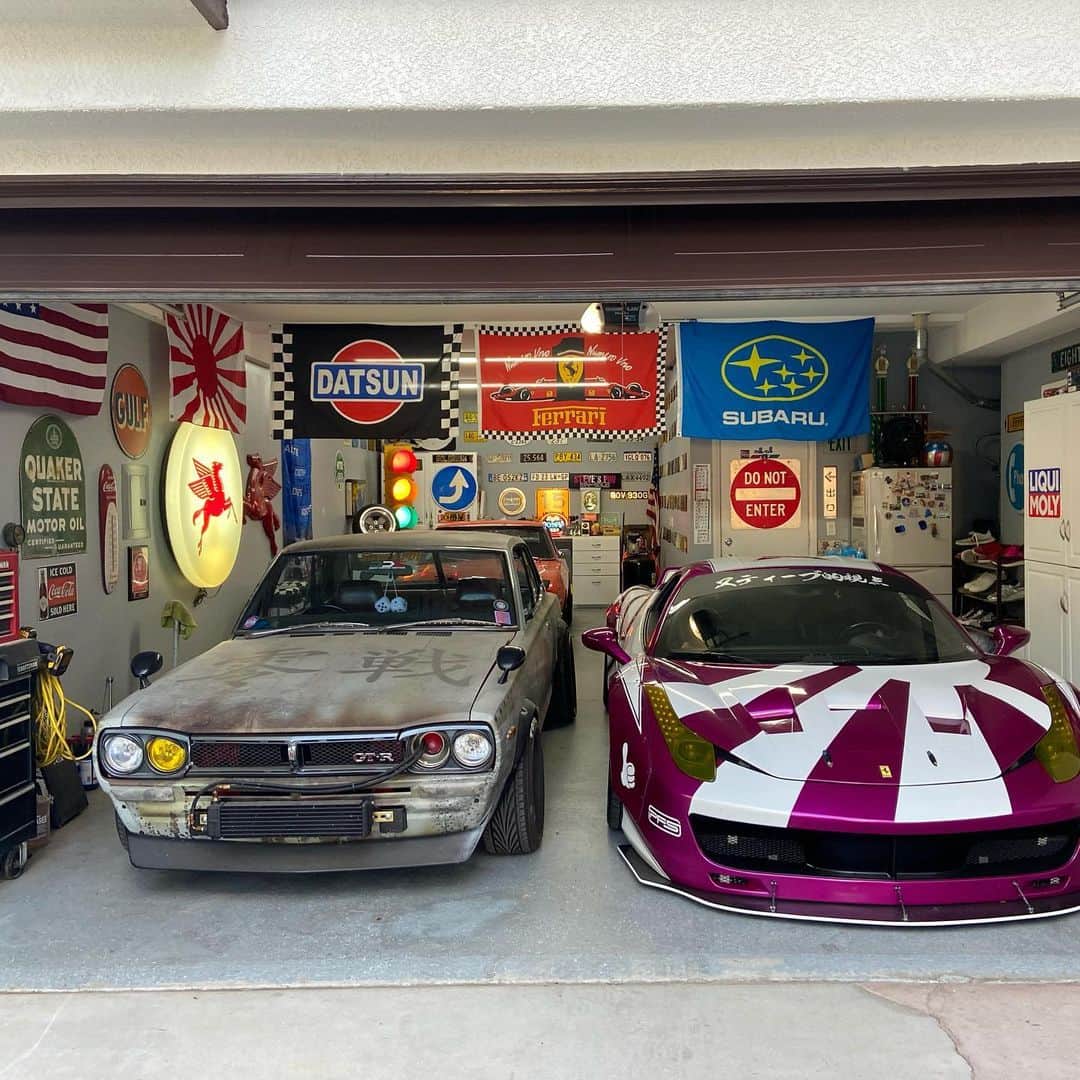 スティーブのインスタグラム：「JDM man cave 👍 #jdm #mancave #男の秘密基地  #秘密基地 #ハコスカ　#リバティーウォーク  #libertywalk #hakosuka #スティーブ的視点」
