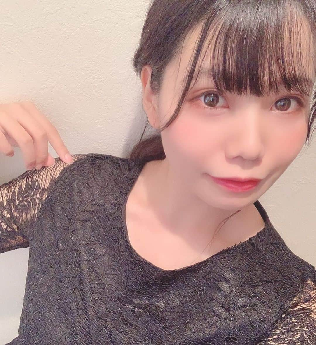 一木望未さんのインスタグラム写真 - (一木望未Instagram)「7/24.26は撮影会でした📸﻿ ﻿ 24日はお台場でした！﻿ 以前お台場での撮影会﻿ 雪が降って最後の部が無くなってしまったので﻿ リベンジが出来て嬉しかった(*´꒳`*)♡﻿ ﻿ 曇っていたのにたまに雨が降ったり﻿ 少し日が出たり忙しい天気でした☁☔☀️﻿ ﻿ 26日は八王子の方で撮影会でした！﻿ ﻿ 中が凄くお洒落でドレス👗などが似合う﻿ 雰囲気の素敵な場所でした٩(๑❛ᴗ❛๑)۶﻿ ﻿ 髪の毛も不器用なりに頑張ったけど﻿ 行きの電車で雨風にやられて﻿ 着いた時には崩れていた（ ; ; ）カナシイ﻿ ﻿ 両日とも濃いとても楽しい時間でした🙌🏻﻿ ﻿ 8/9には浴衣撮影会📸の予定です！﻿ 着付けや髪型もやってもらうので﻿ いつもとは違ういちきが見れるはず…！﻿ ﻿ お互いコロナに気を付けて﻿ また笑顔であなたに会えますように☺♡﻿ ﻿ ﻿ #一木望未 #みみぴょん #SEVEN4 #アイドル #これからも好きでいてね？ #食欲と #睡眠欲をください #撮影会 #楽しいなぁ #また早く会いたい」7月31日 14時05分 - ichiki_mimi