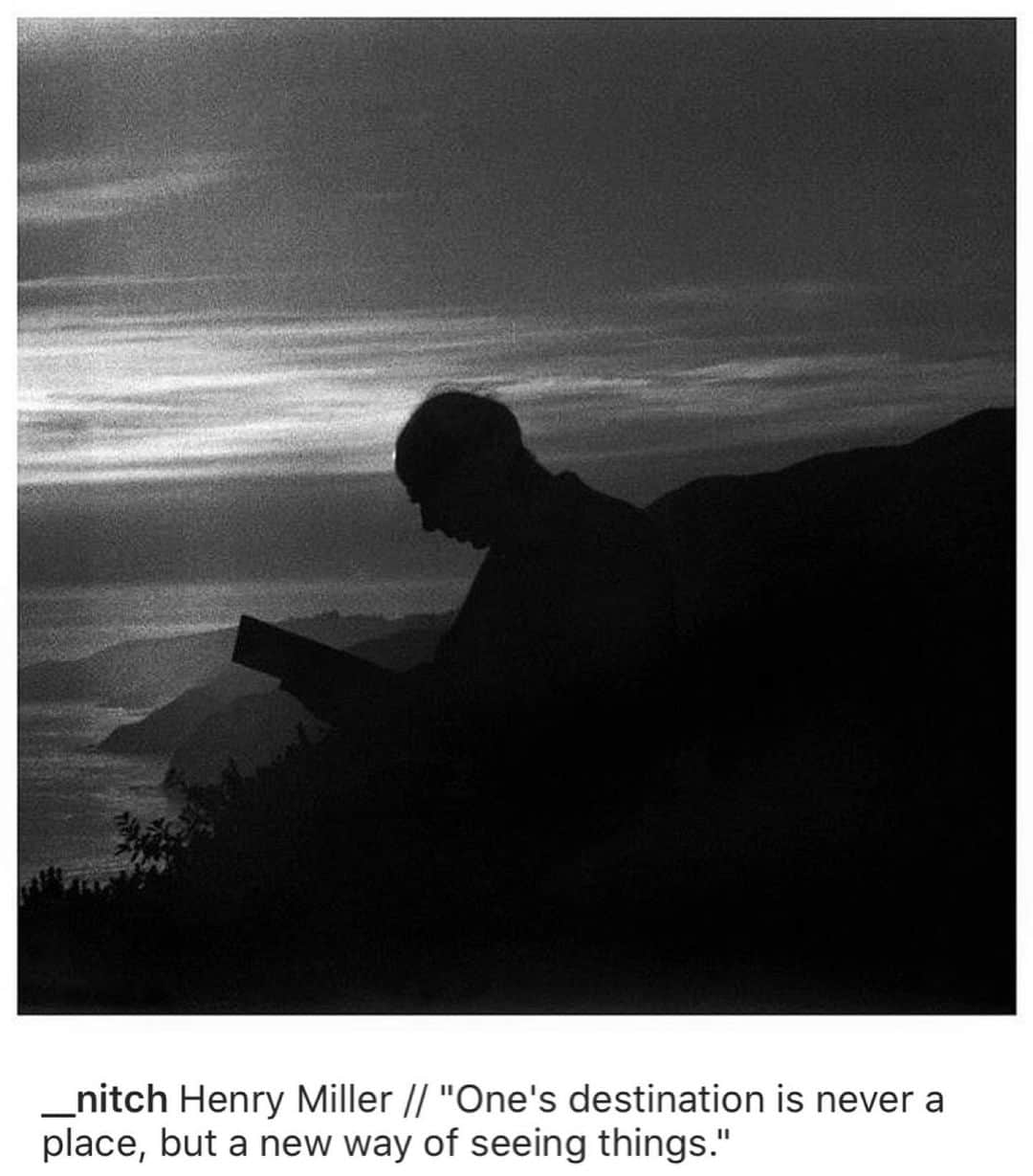 ナタリア・コルドバ・バックリーのインスタグラム：「“a new way of seeing things...”  A quarantine resolution...via @__nitch」