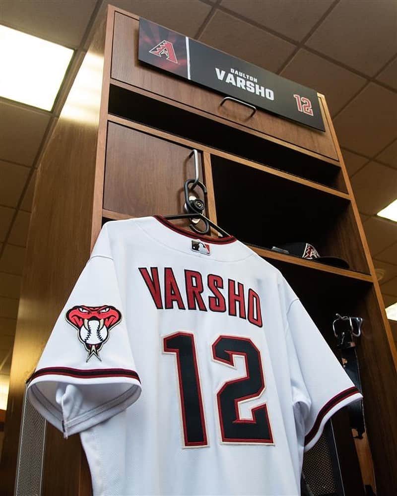 アリゾナ・ダイヤモンドバックスさんのインスタグラム写真 - (アリゾナ・ダイヤモンドバックスInstagram)「Welcome to The Var-Show! The #Dbacks No. 1 prospect (per Baseball America) has been added to the active roster and is set to make his Major League debut.」7月31日 6時32分 - dbacks