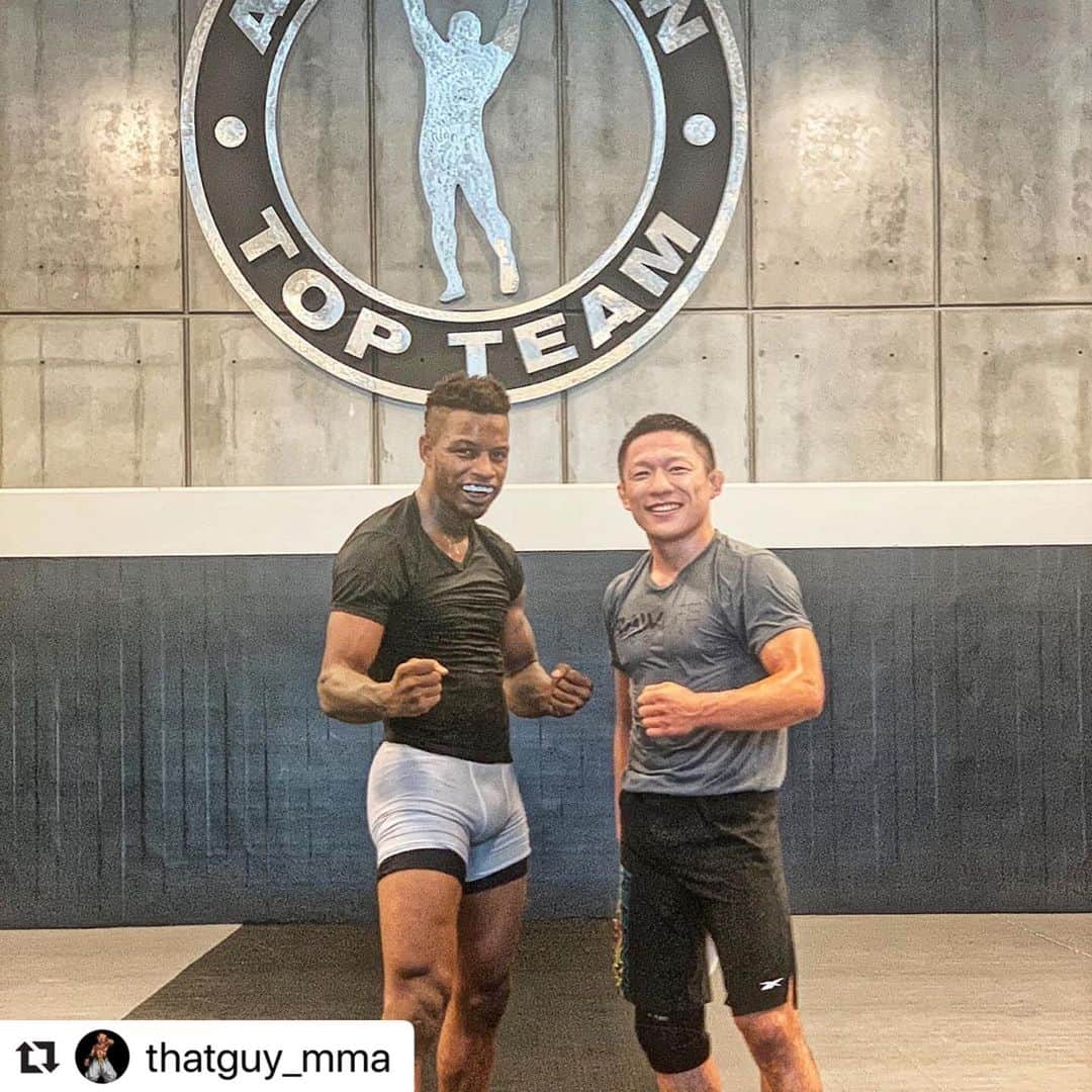 堀口恭司のインスタグラム：「Finally my knees feel better!!!!!」